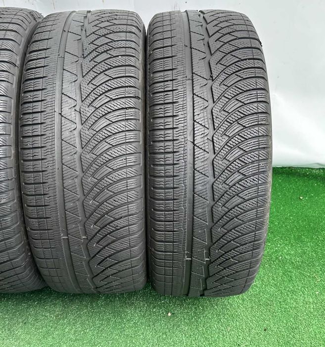 4бр 225/55r18 MICHELIN зимни