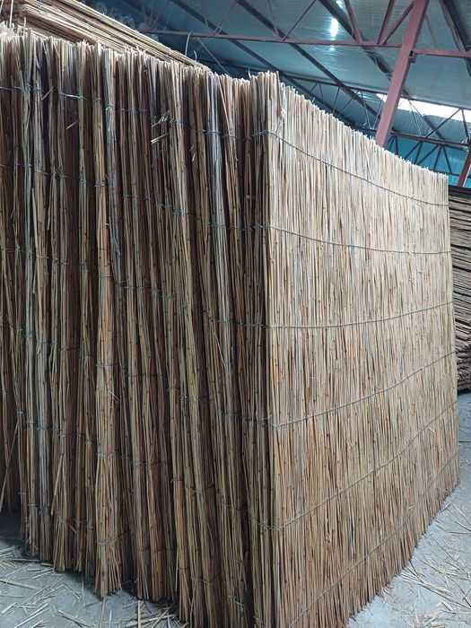 Panouri gard din stuf