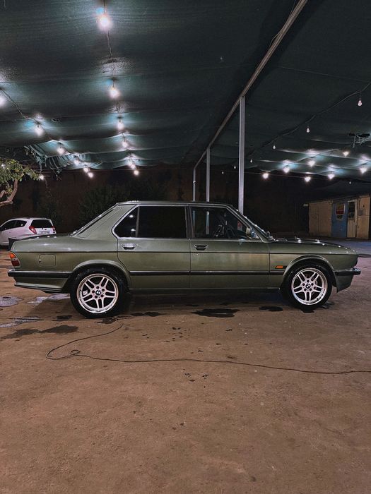 в продаже BMW E28