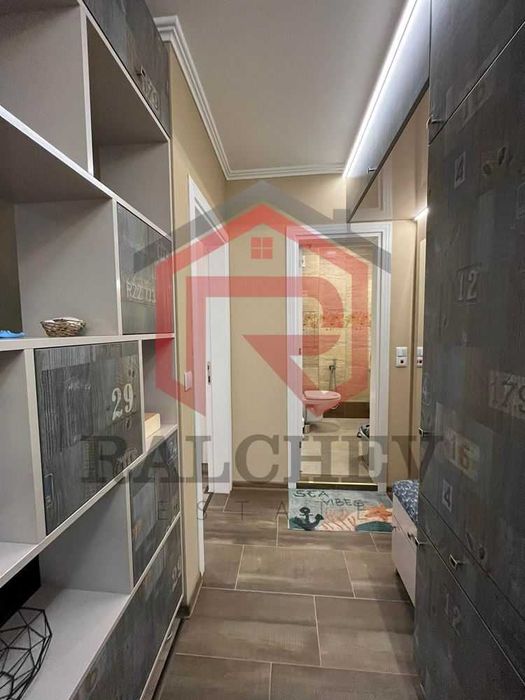 Дава се под наем Двустаен апартамент в Варна, Възраждане 3 - 50 кв.м за 459 € - Снимка #8