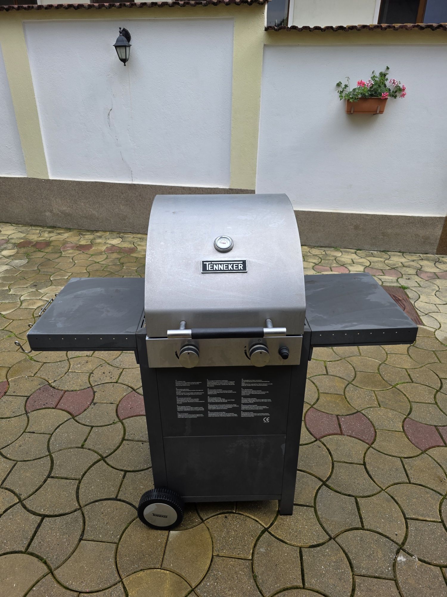 Gratar Tenneker pe gaz natural