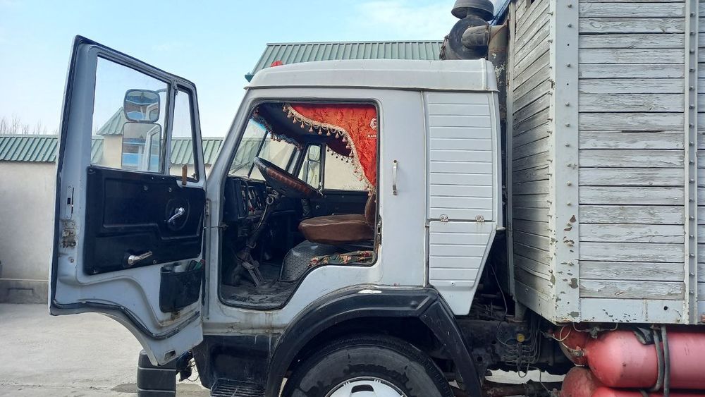 Kamaz pritsip sotiladi