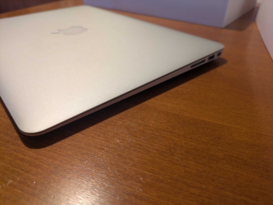 MacBook Air 13" 2015 - Пълен комплект