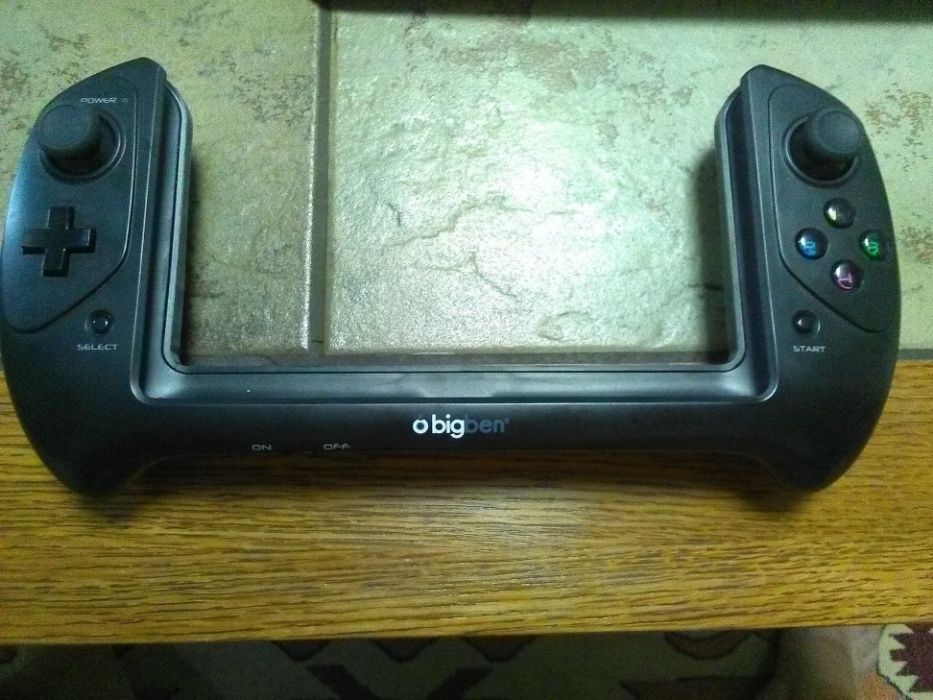 GameTab-One, prima tabletă de jocuri cu control