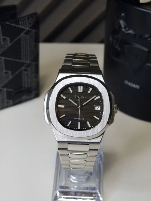 Seiko Mod Nautilus Black Dial