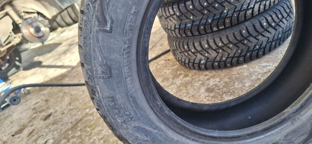 Зимние шипованные  шины