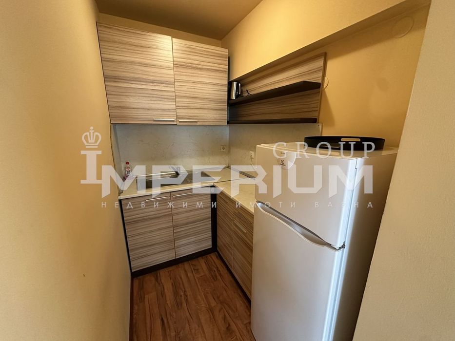 Дава се под наем Двустаен апартамент в Варна, Гръцка махала - 75 кв.м за 408 € - Снимка #2