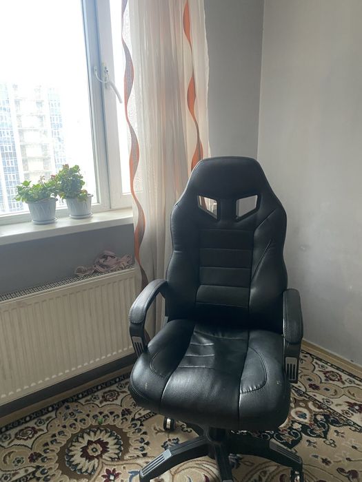 Жайлы кеңсе креслосы сатамын