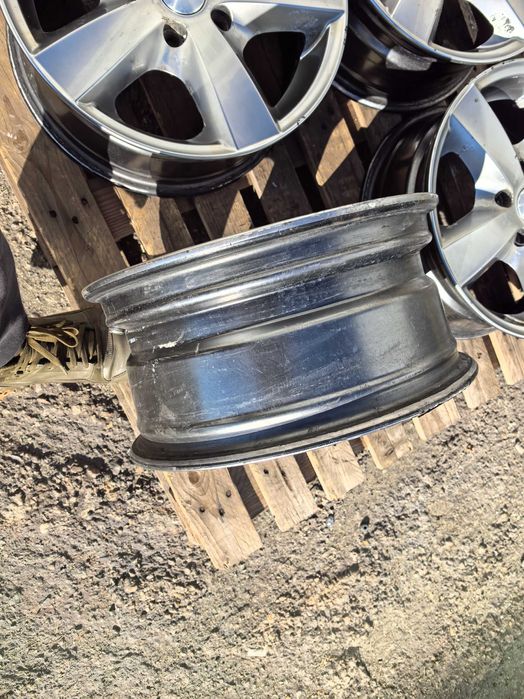 16 цола 5 х 115 мм Опел Антара / Шевролет Каптива - 7 Инча / ЕТ 40