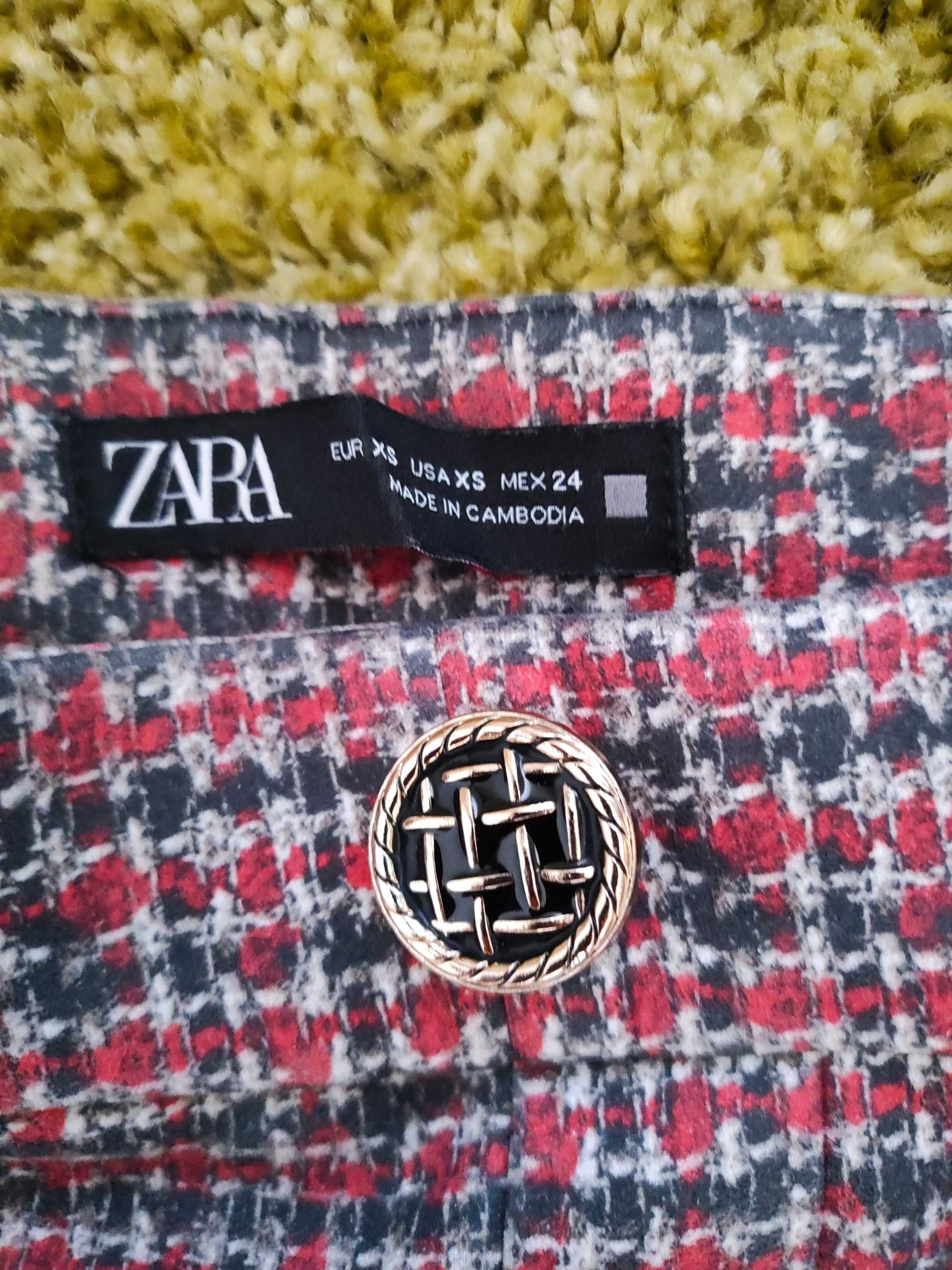 Дамски дънки и панталони Zara