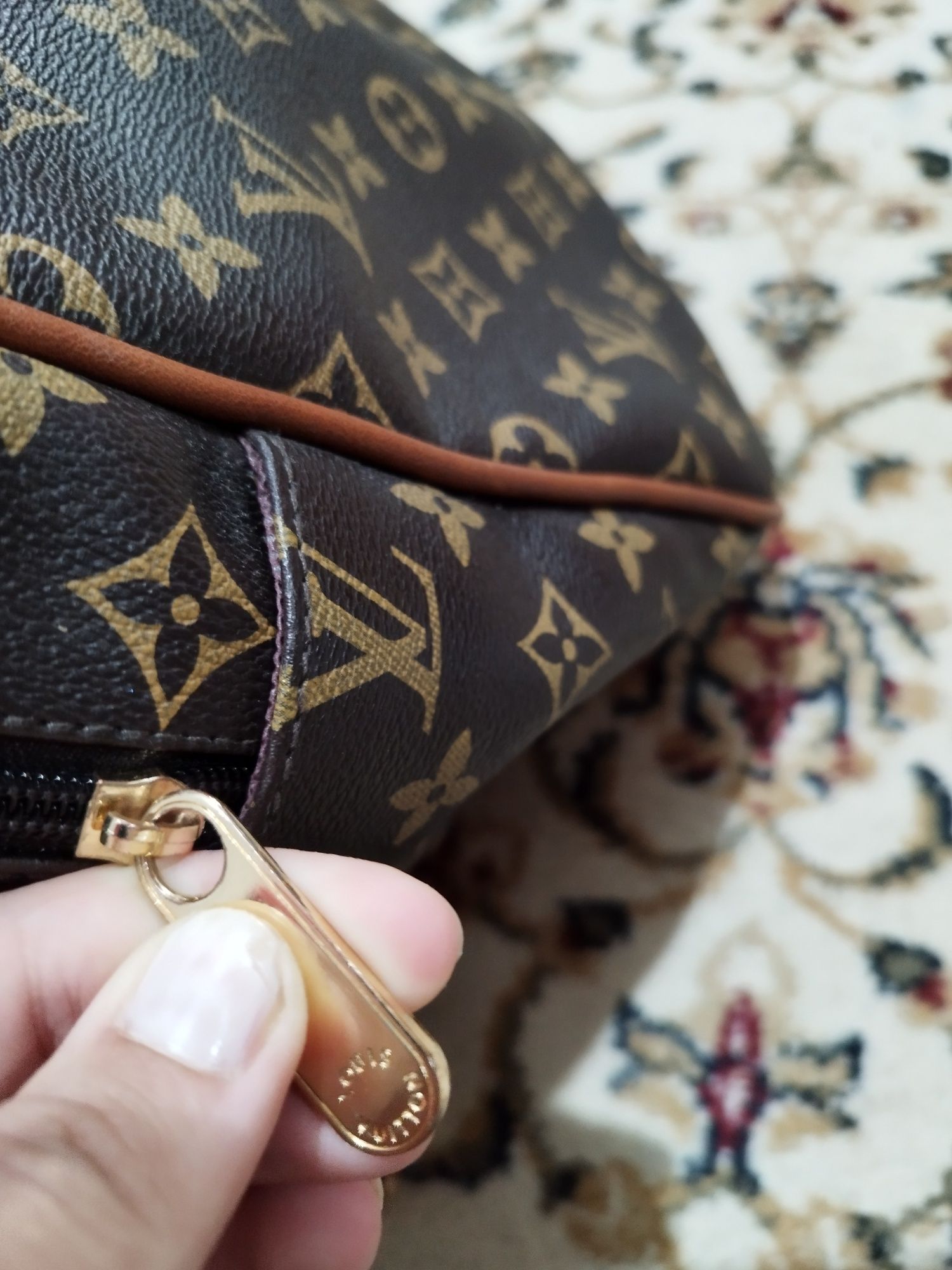 Ghiozdan Louis Vuitton