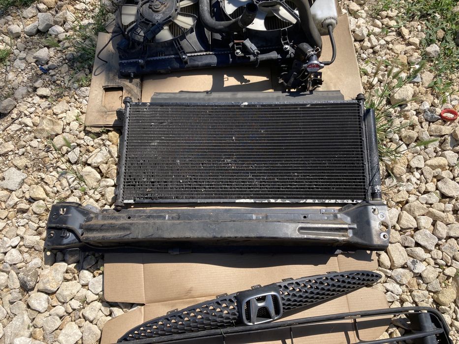 Решетки, гредичка, радиатори с перки за Хонда Джаз фейслифт