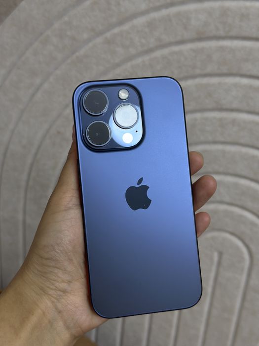 Продам Айфон 15 про в отличном состоянии