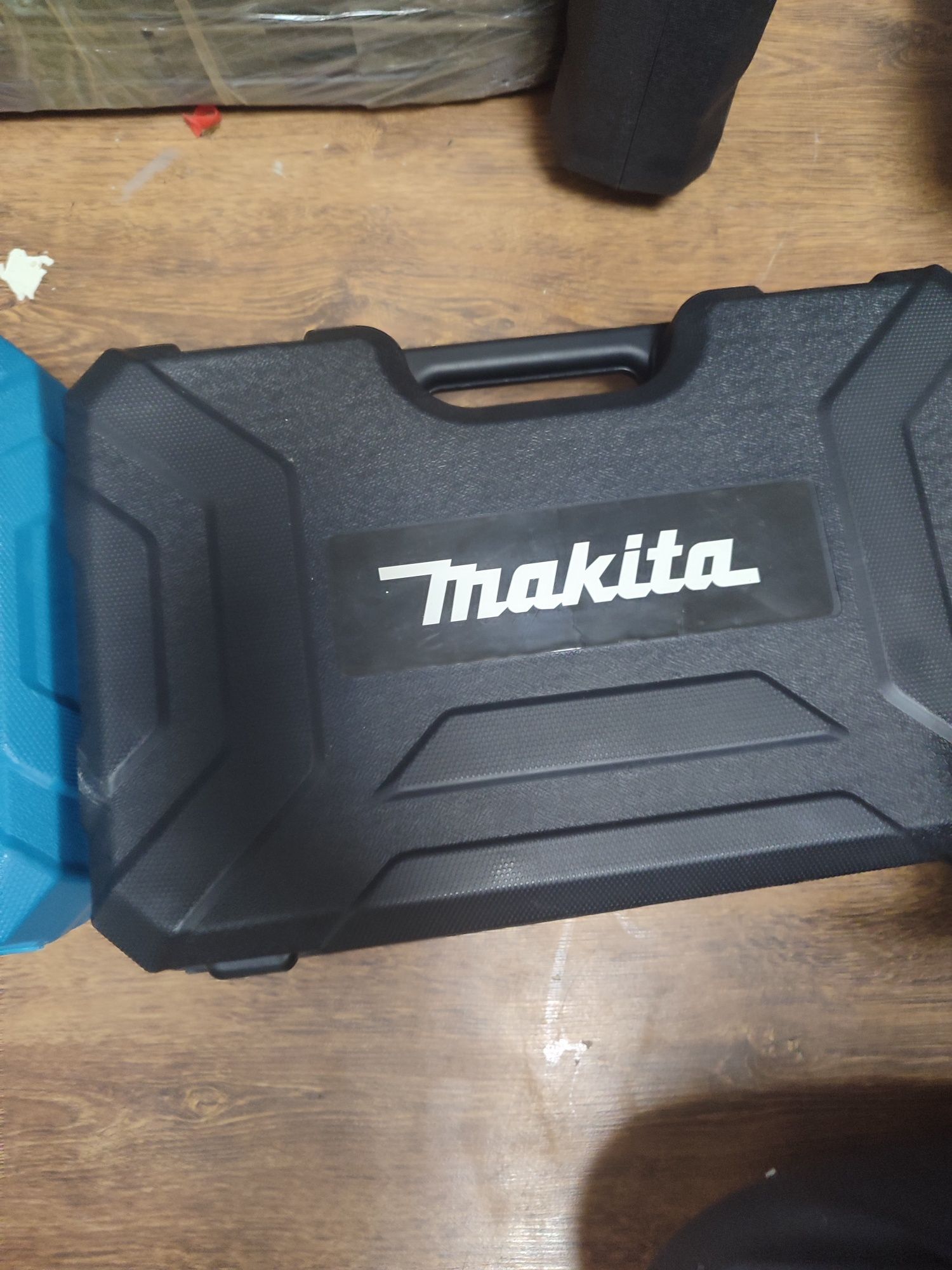 Продам Перфораторы Makita и BOSCH 220v.