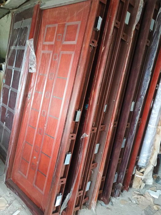 Usi noi de interior, vitrate, sticlă dublă, ramă  aluminiu Germania