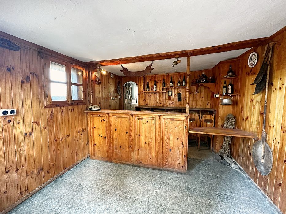 Масивна къща за ПРОДАЖБА в гр.Средец, обл.Бургас