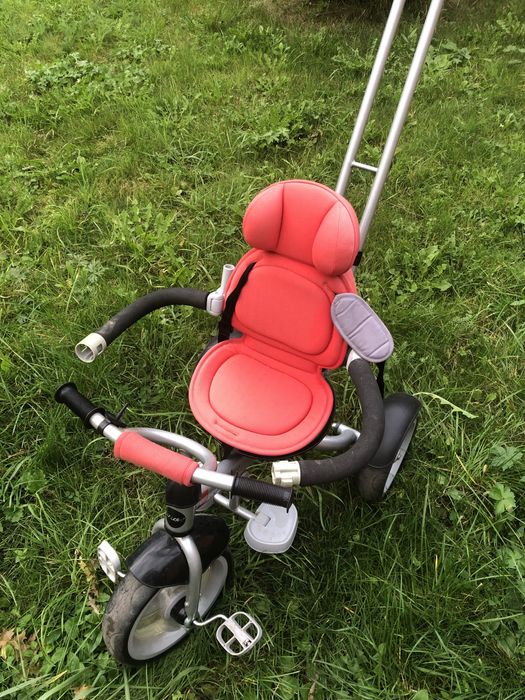 Vand tricicleta stare buna