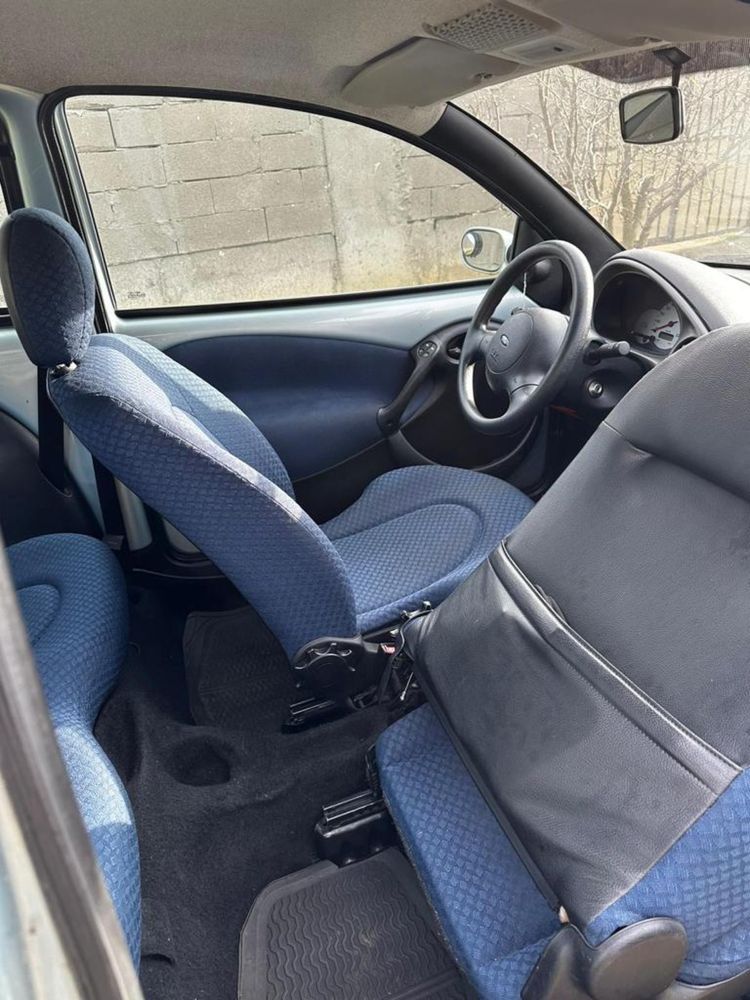 Vand Ford Ka din 2003