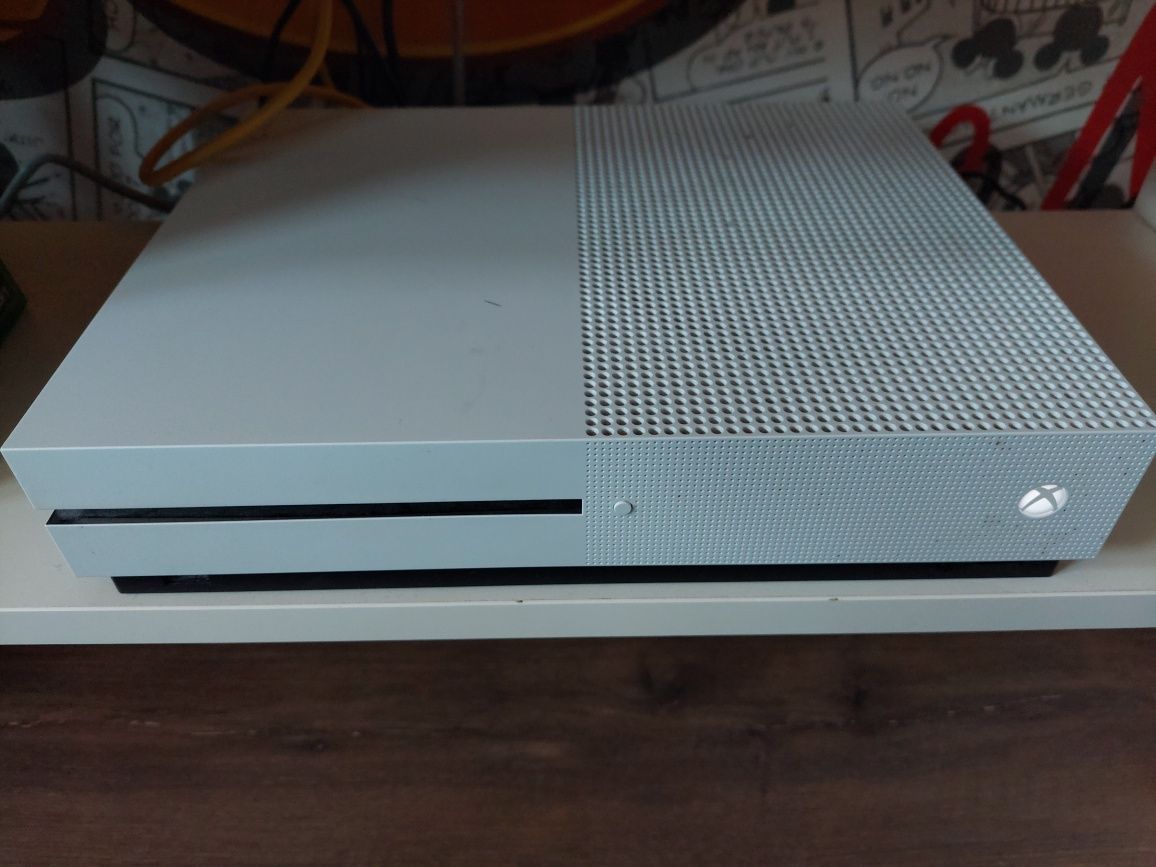 Xbox One S 1 Tb - consola de jocuri