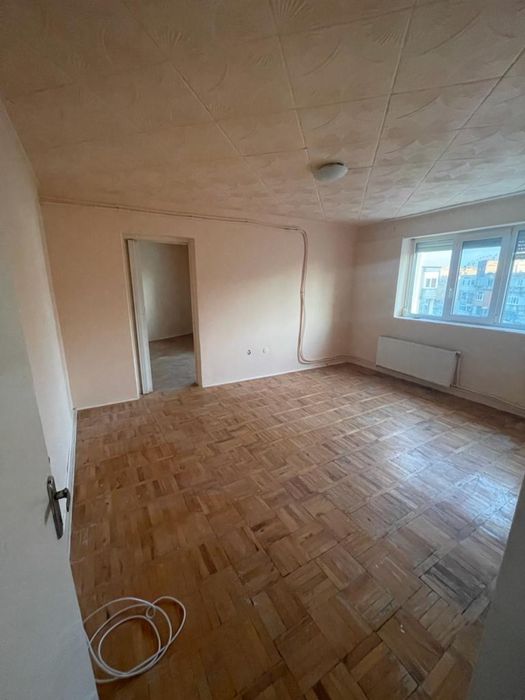 De vanzare / de inchiriat apartament cu 2 camere