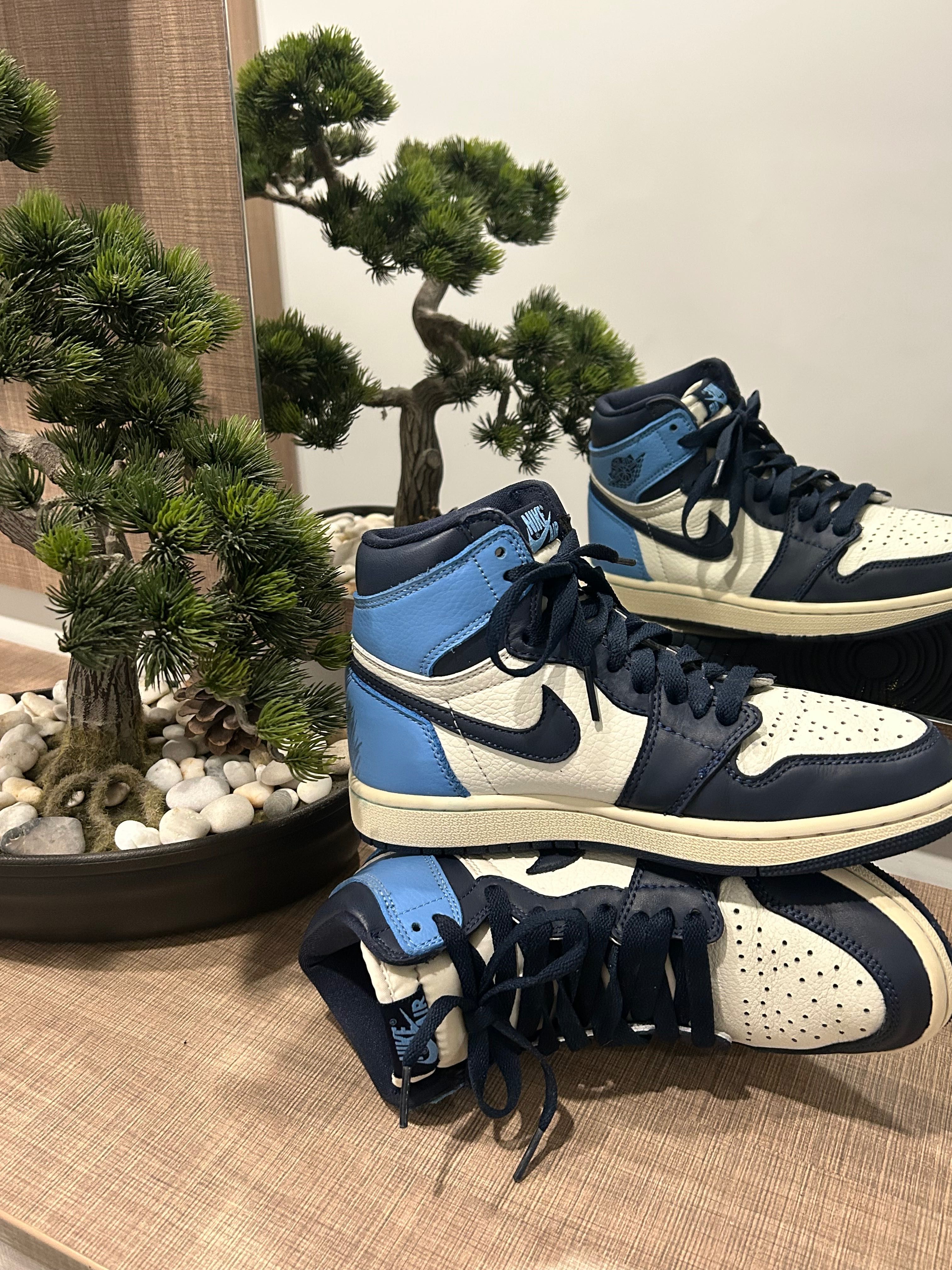Nike Air Jordan 1 Retro High Obsidian