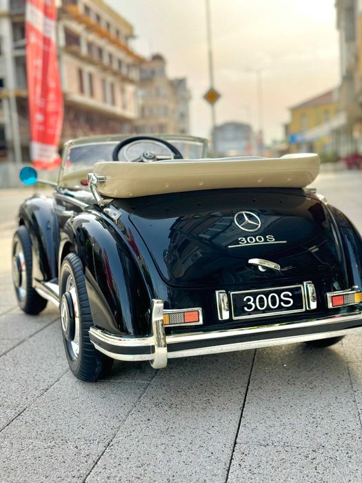 Лицензирана Акумулаторна Ретро Кола Mercedes 300S, 90W,12V7Ah,EVA гуми