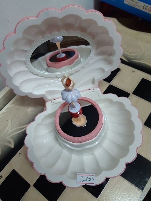 Музыкальная шкатулка