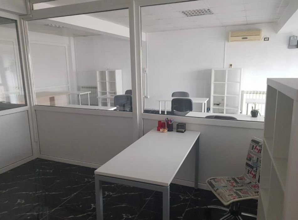Spatiu comercial, birouri