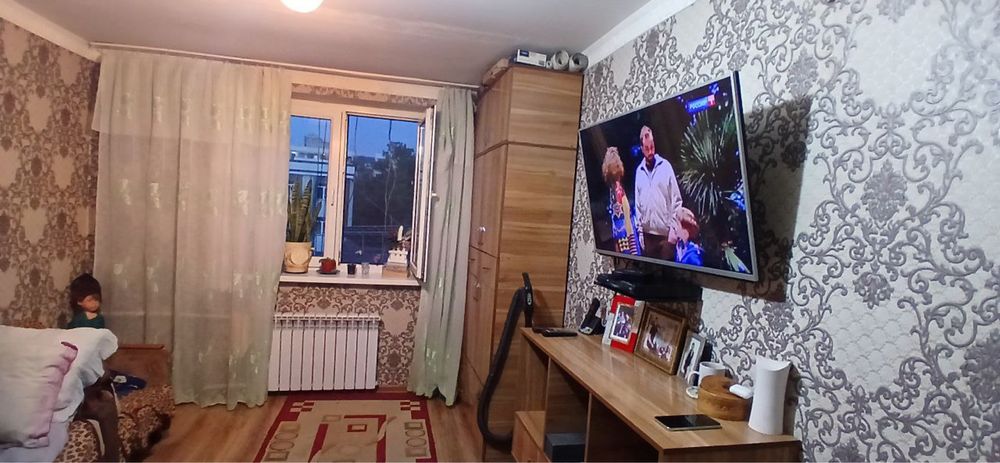 Чиланзар 23.  2 х комнатная квартира продаю Срочно