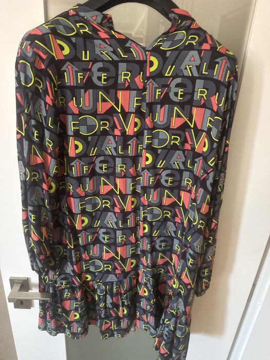 Negative-рокля с дълъг ръкав