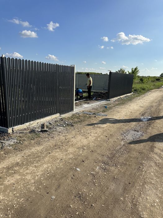 Executam garduri si porti din plasa bordurata sipca metalica