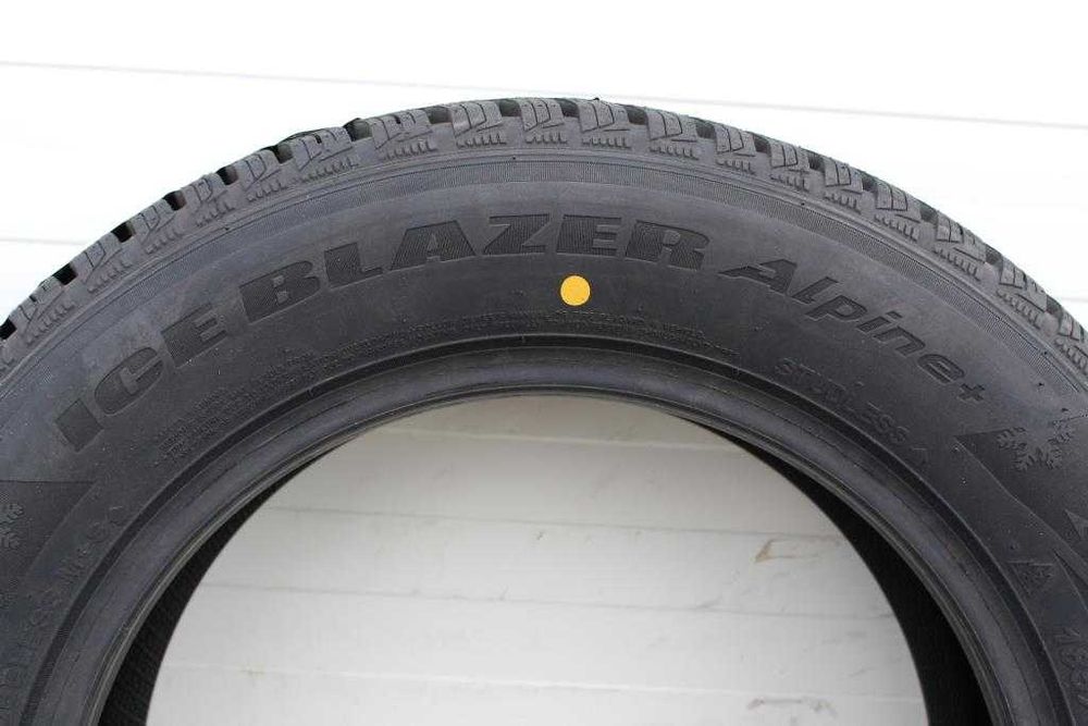 Anvelope iarna noi 185/65R15 88H Sailun