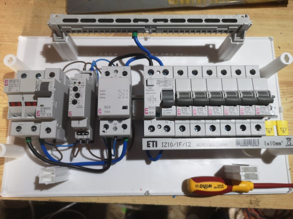 Electrician / Instalator / Frigotehnist