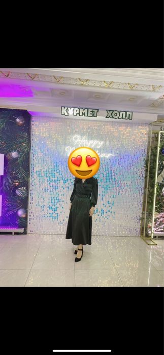 Продам платье черное атлас