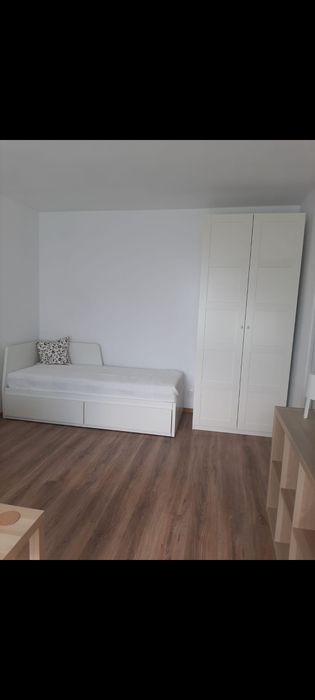 Inchiriez garsoniera Banu Manta