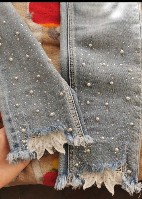 Дамски дънки с камъчета