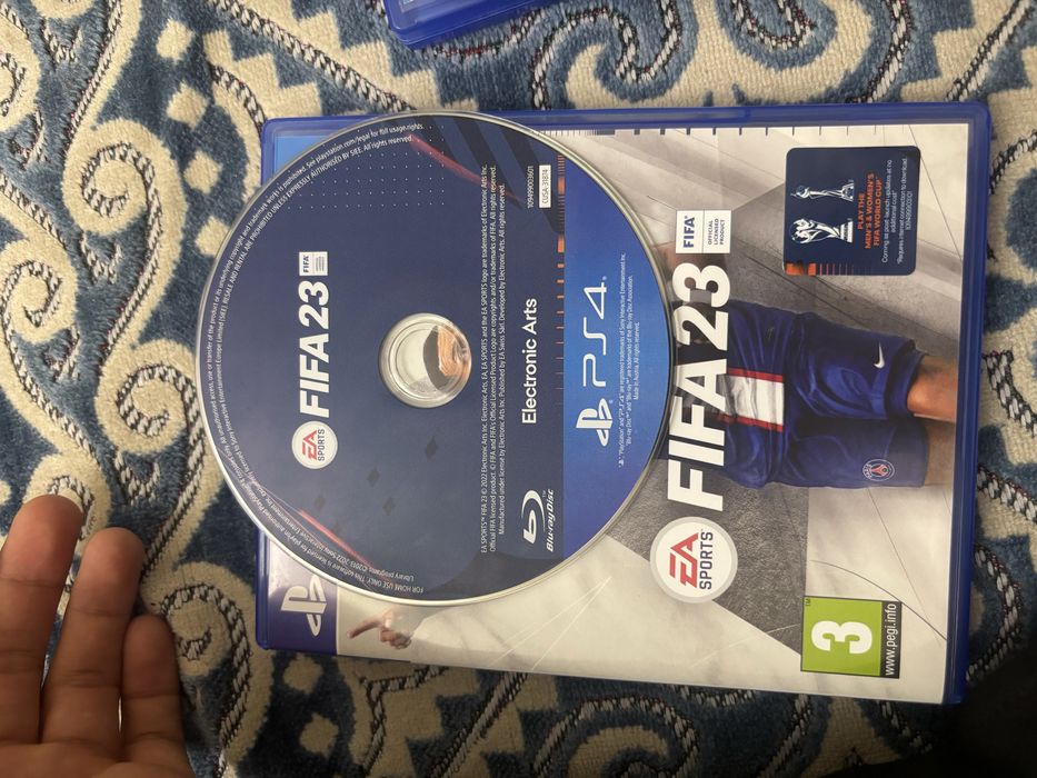 Фифа 23 продам..