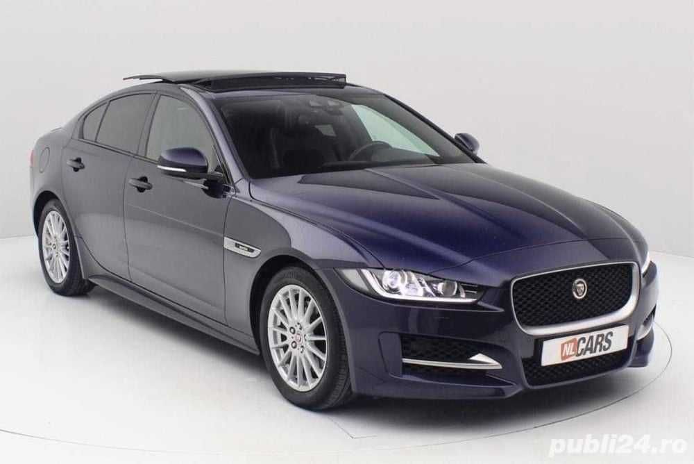 Vand Jaguar XE blue