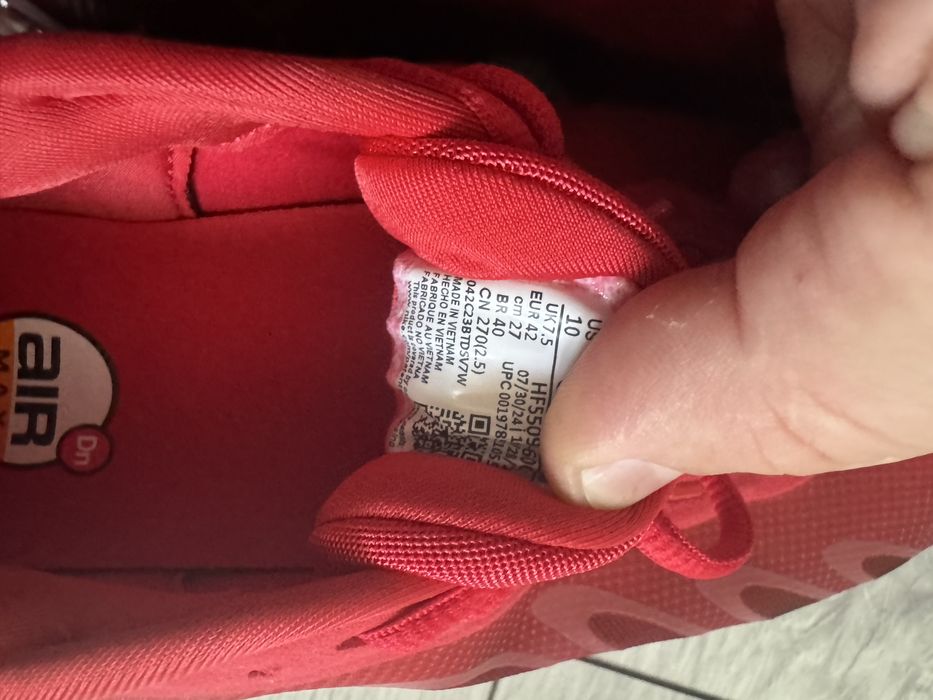 Adidasi nike dn nr 42