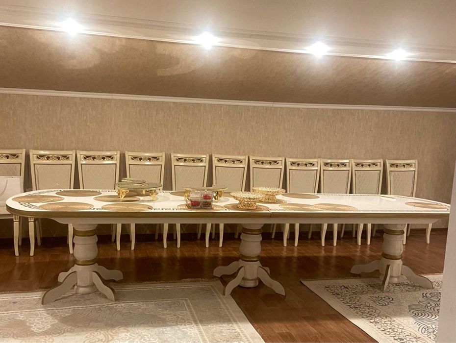 Стол Стульями 12 штук