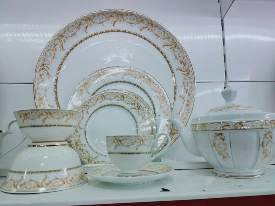 Красивая посуда сервиз
