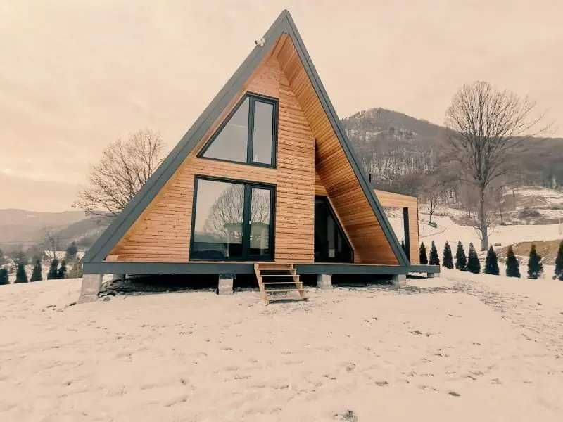 Cabana stil A-Frame din structura de lemn si case din lemn de vanzare