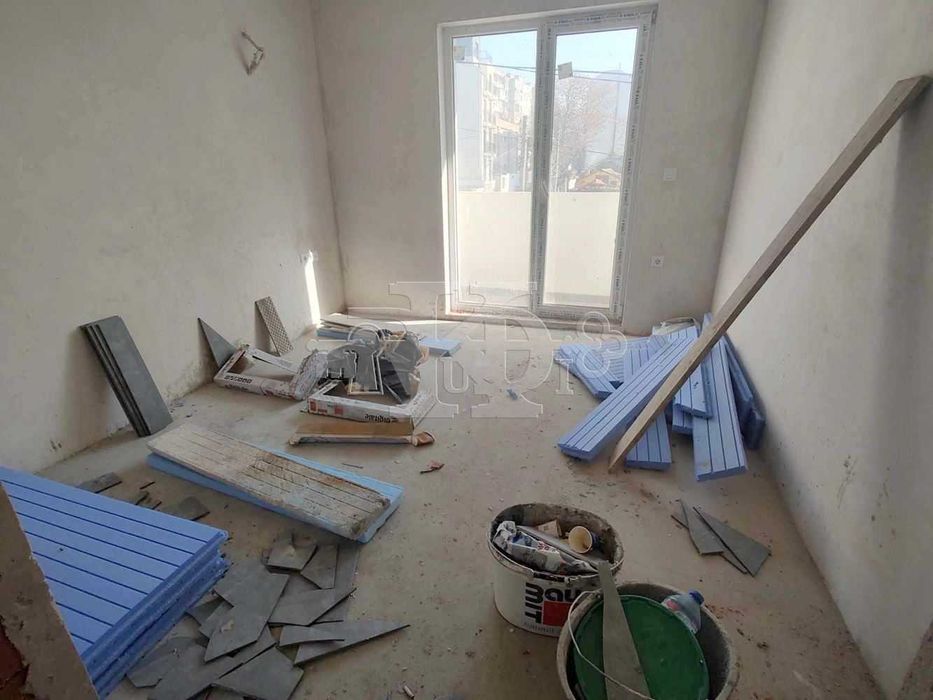 Продава се Тристаен апартамент в Варна, Погреби - 75 кв.м за 1774 €/кв.м - Снимка #5