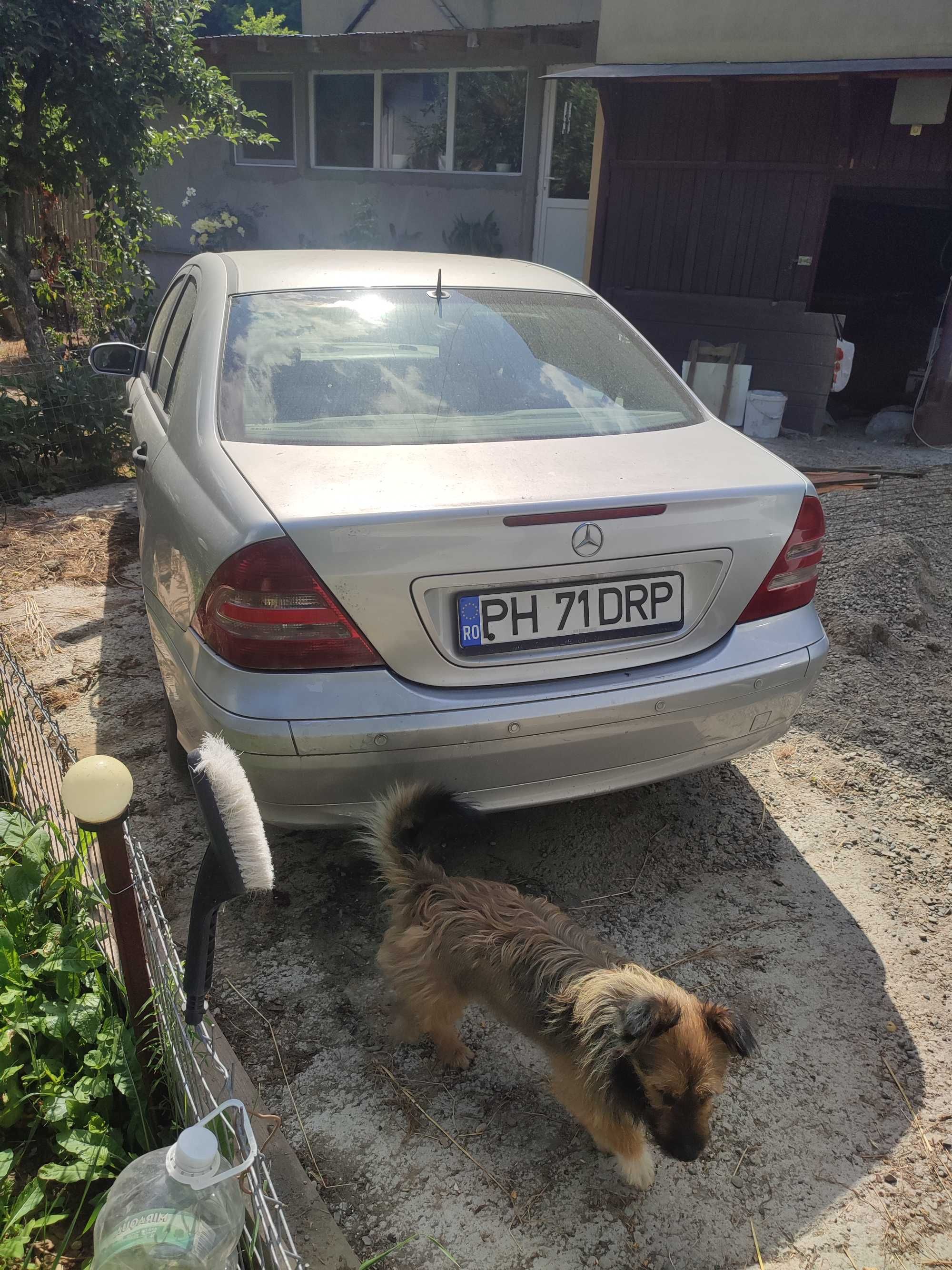 Vând auto Mercedes c220 cdi