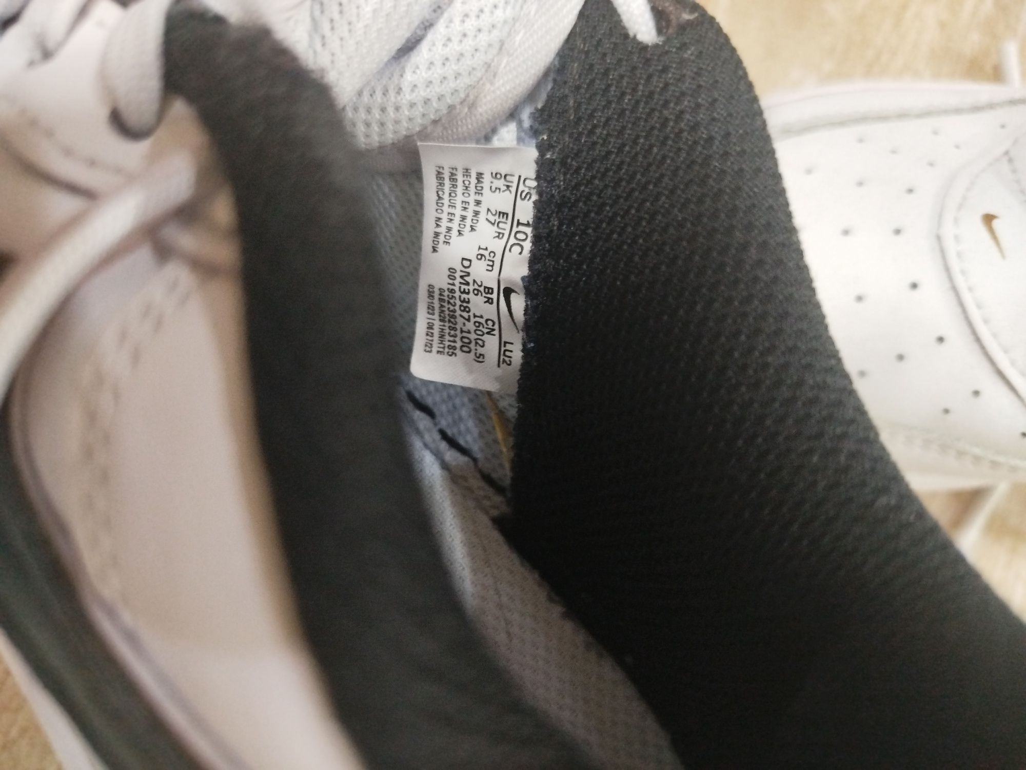 Маратонки  Nike FORCE 1 LV8 BT, 27 размер