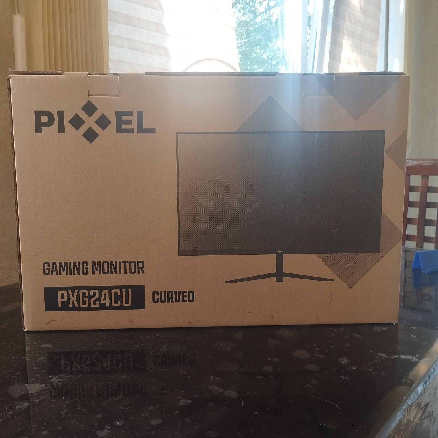 Монитор от PIXEL PXG24CU