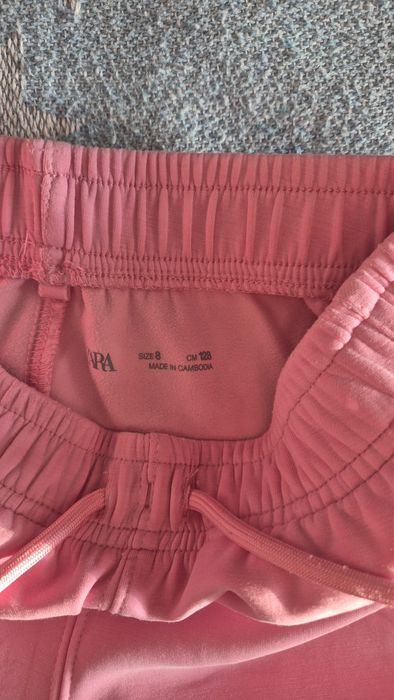 3 чифта дънки и 1 спортен панталон