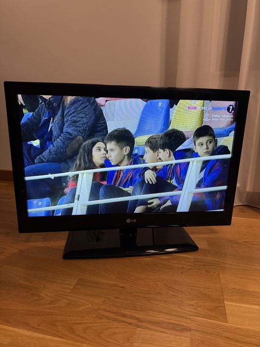 Televizor LG 81cm HD