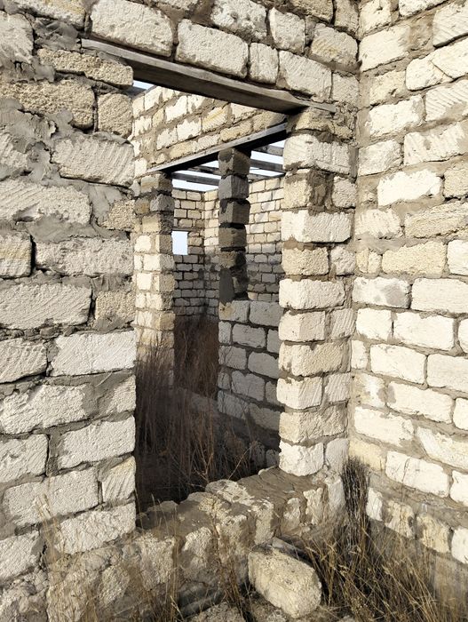 Не достроенный дом Жана Коныс 4