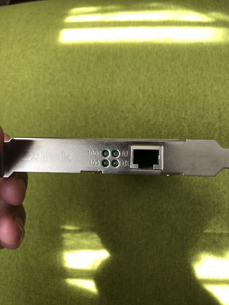 Placa de retea gigabit DGE-528T PCI